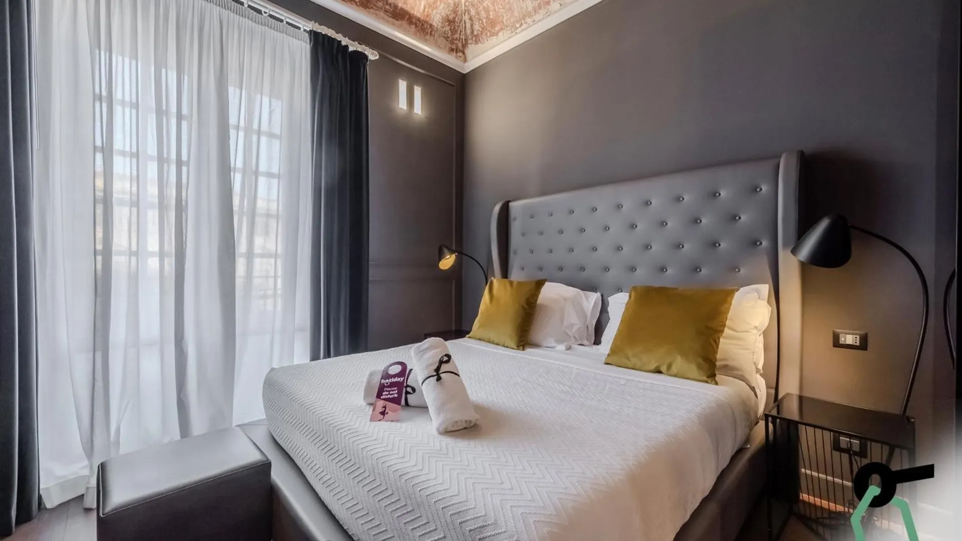 Aparthotel Hotiday Room Collection - Palermo Palco Noir